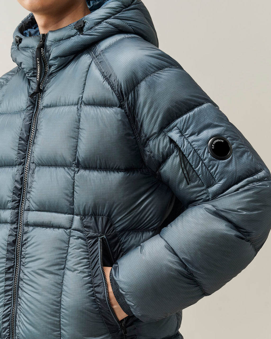 C.P. Company D.D. Shell Hooded Puffer Jacket Orion Blue – photo 4 – Dewachter Montpellier