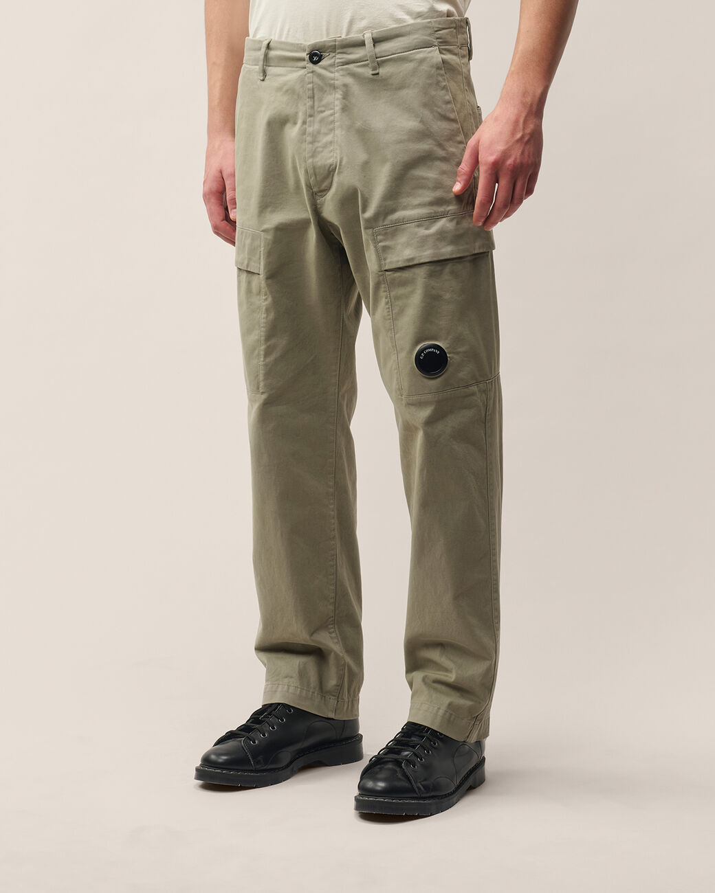 C.P. Company Stretch Sateen Regular Cargo Pants Fallen Rock – photo 2 – Dewachter Montpellier