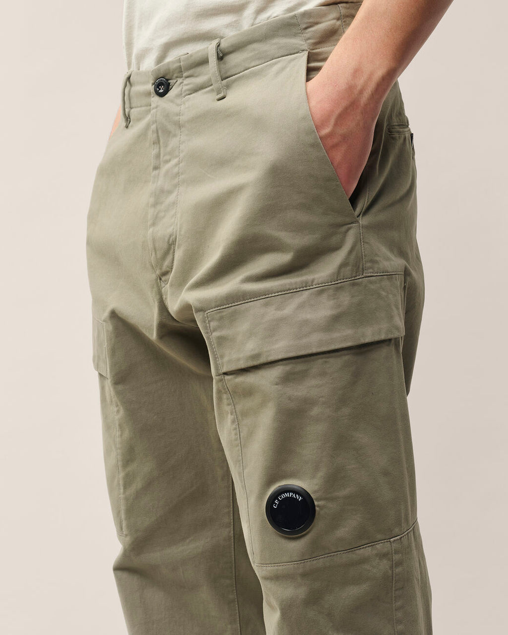 C.P. Company Stretch Sateen Regular Cargo Pants Fallen Rock – photo 4 – Dewachter Montpellier