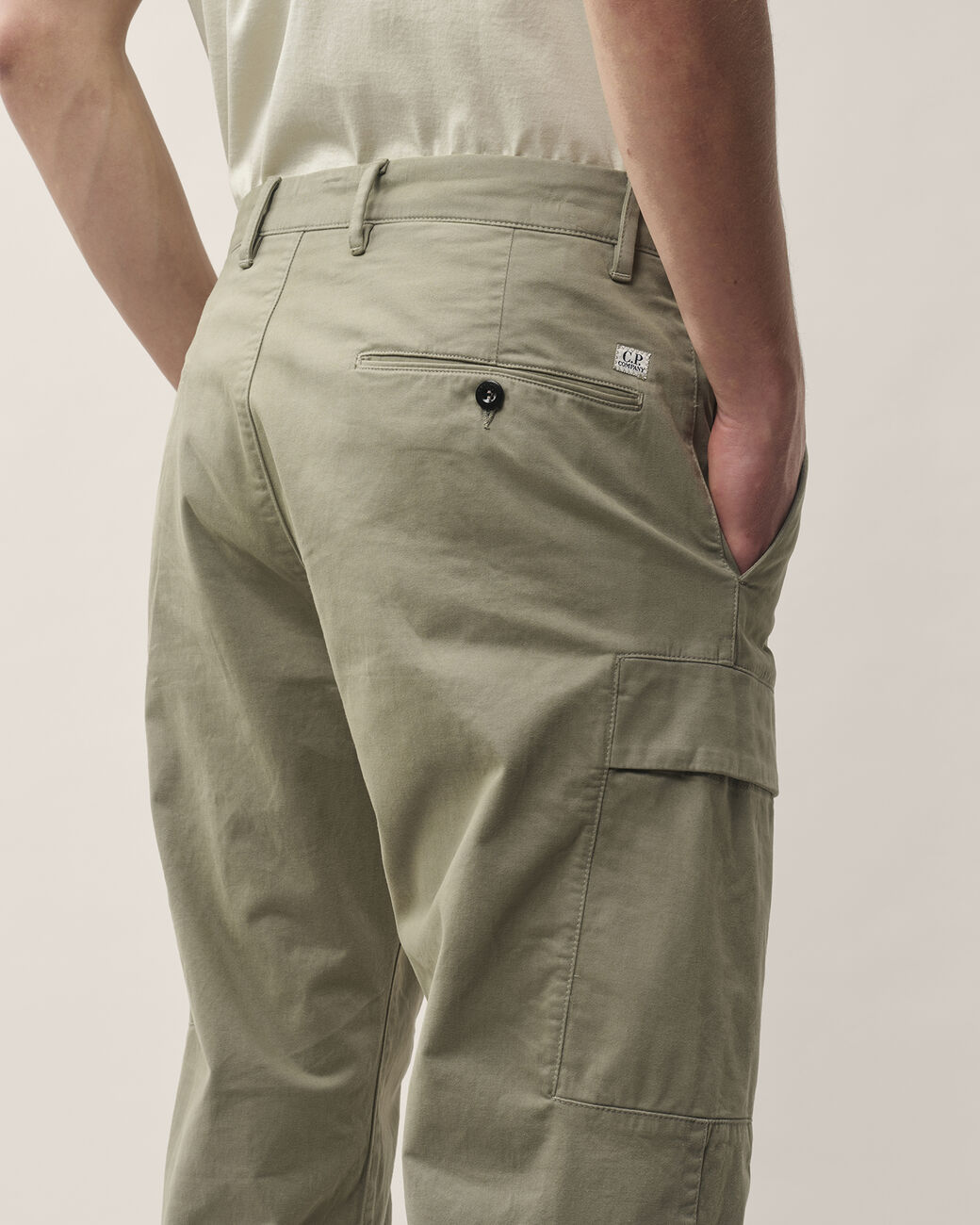C.P. Company Stretch Sateen Regular Cargo Pants Fallen Rock – photo 5 – Dewachter Montpellier