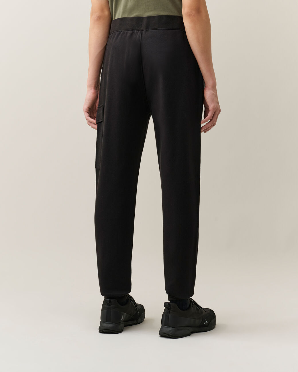 C.P. Company Diagonal Raised Fleece Lens Sweatpants Black – photo 3 – Dewachter Montpellier