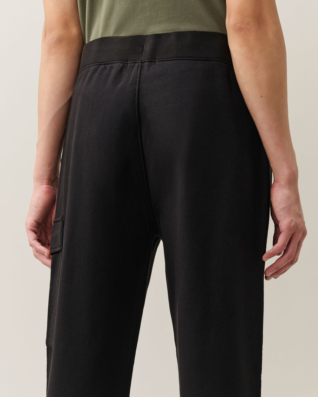 C.P. Company Diagonal Raised Fleece Lens Sweatpants Black – photo 5 – Dewachter Montpellier