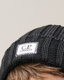 C.P. Company Extrafine Merino Wool Lens Beanie Black – photo 2 – Dewachter Montpellier